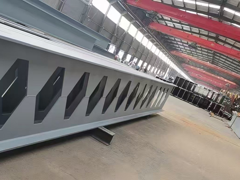 焊接型鋼鋼構加工